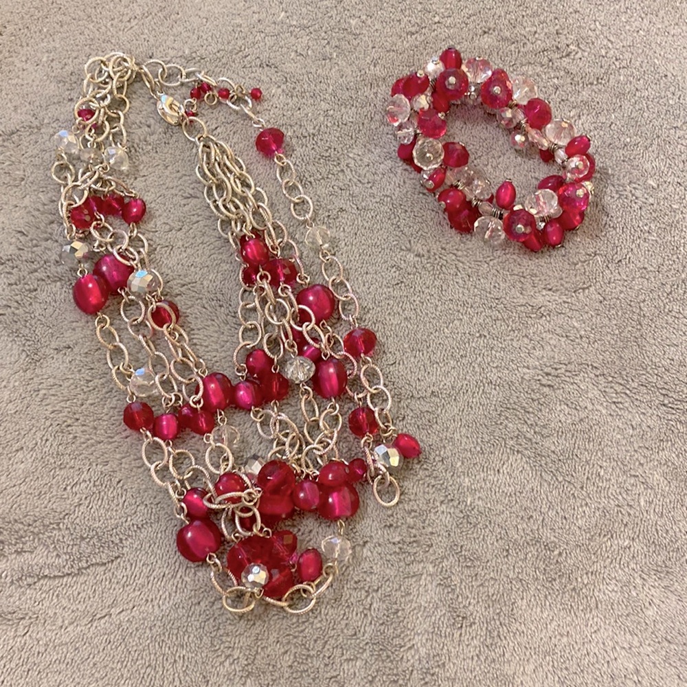White house, black market, jewelry, set necklace and bracelet only worn once